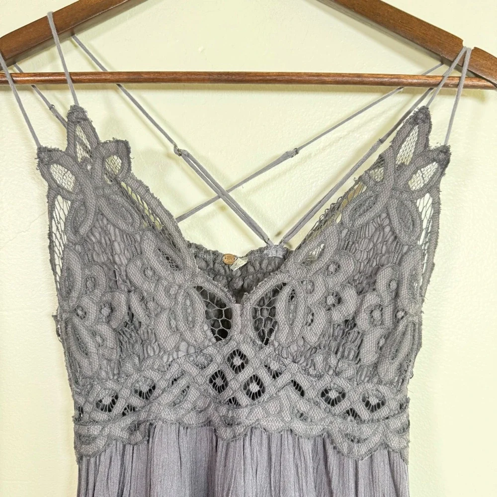 Free People Adella Crochet Lace Boho Ruffle Slip Dress Size Small Gray
